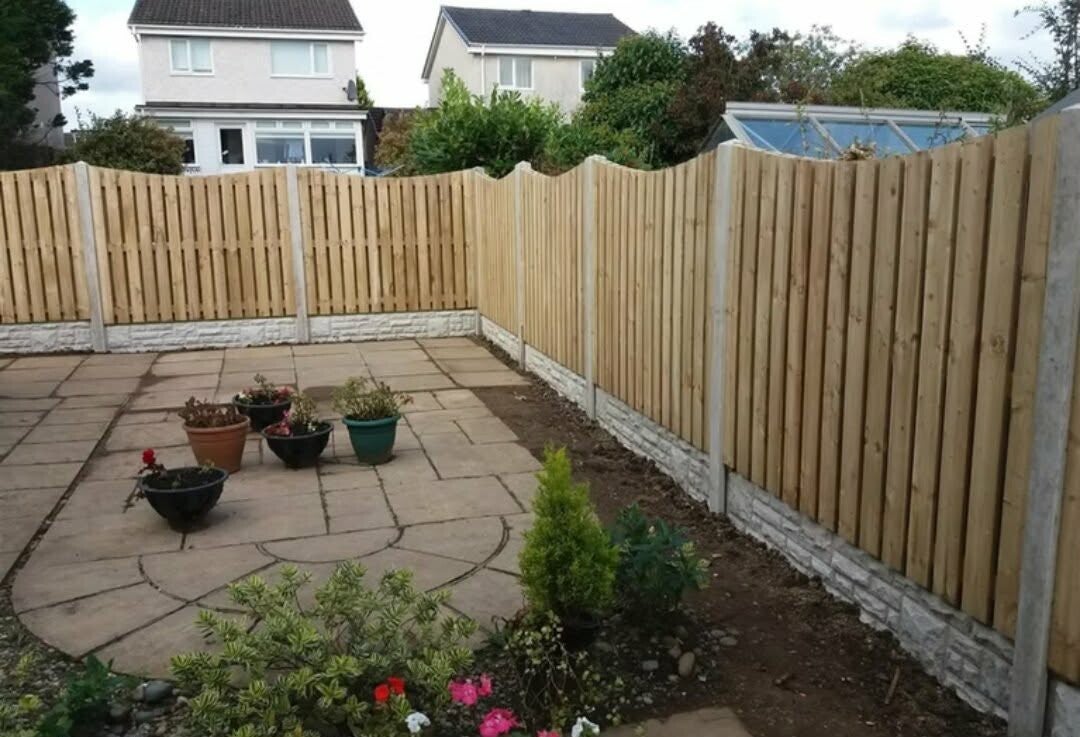 Closeboard fencing, Kilmarnock